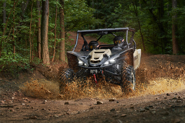 Side-by-side UTV